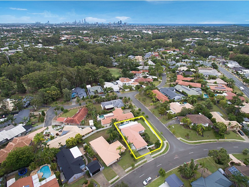 150 Glen Eagles Drive, Robina QLD 4226