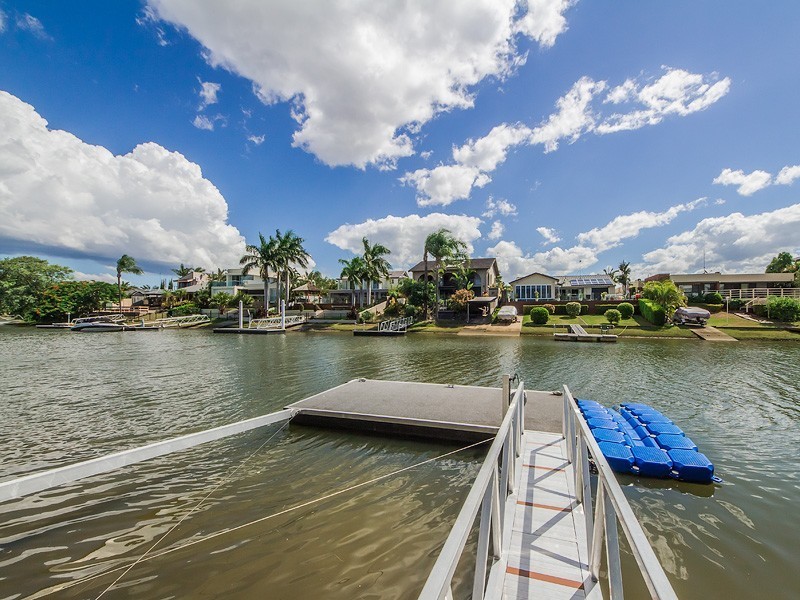 7 Witt Avenue, Carrara QLD 4211