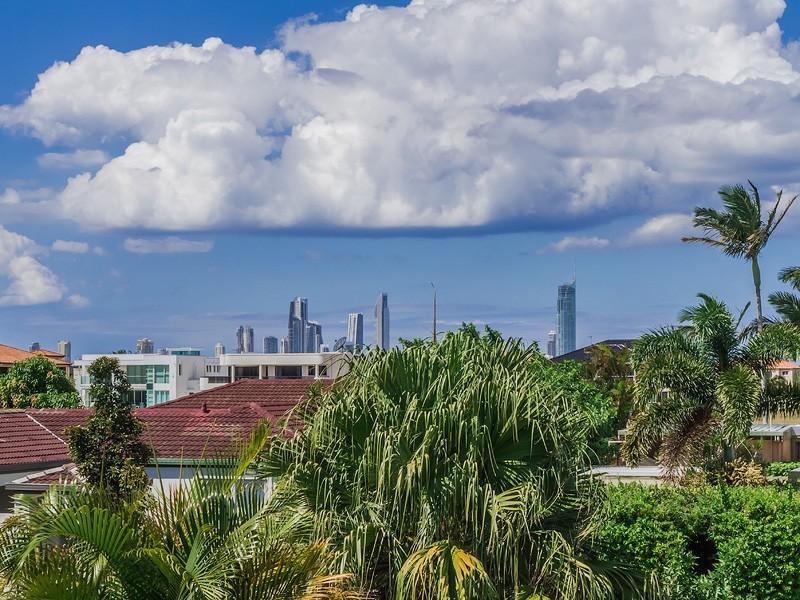 7 Witt Avenue, Carrara QLD 4211