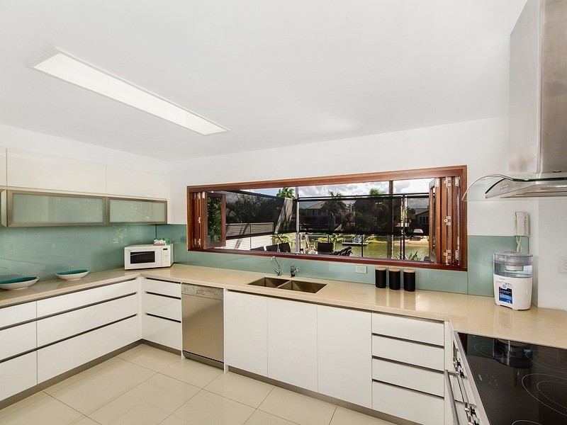 7 Witt Avenue, Carrara QLD 4211