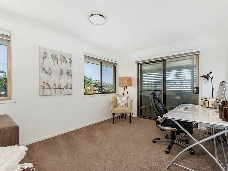 7 Witt Avenue, Carrara QLD 4211