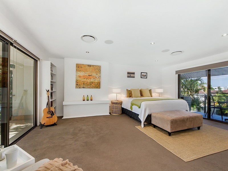 7 Witt Avenue, Carrara QLD 4211