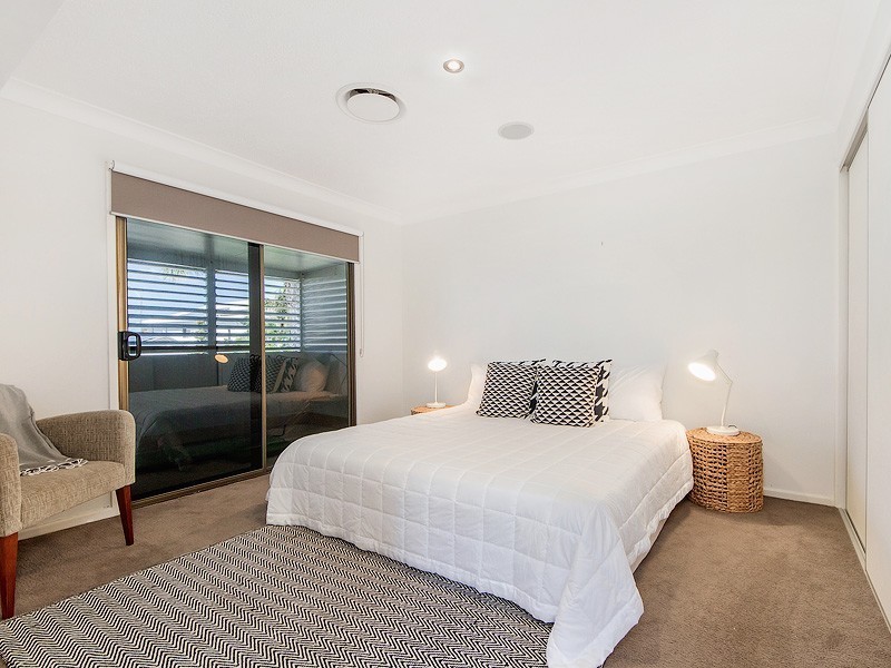 7 Witt Avenue, Carrara QLD 4211