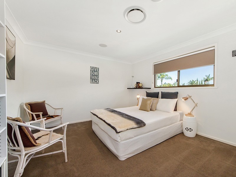 7 Witt Avenue, Carrara QLD 4211