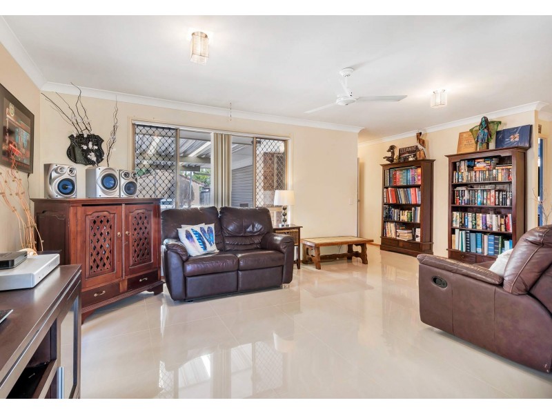 6 Montezuma Drive, Burleigh Waters QLD 4220