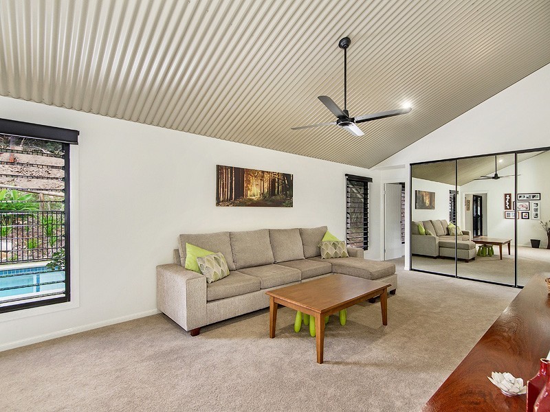 10 Tahlia Court, Bonogin QLD 4213