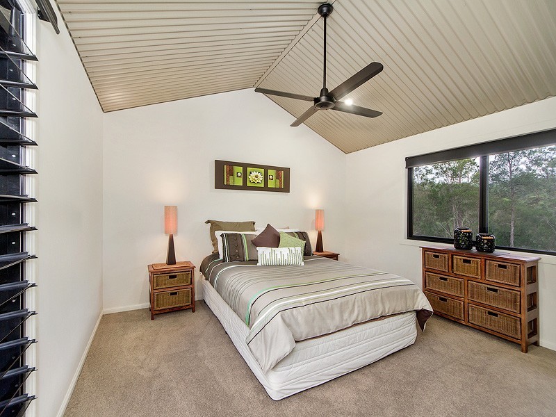 10 Tahlia Court, Bonogin QLD 4213