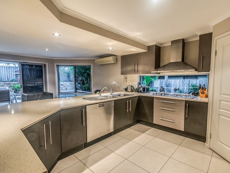 37 York Creek Crescent, Reedy Creek QLD 4227