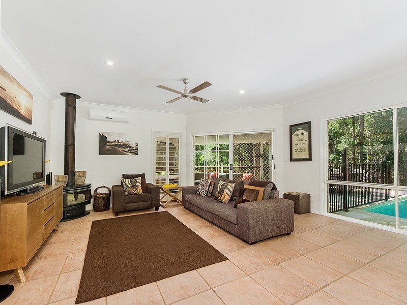 25 Kamala Court, Bonogin QLD 4213