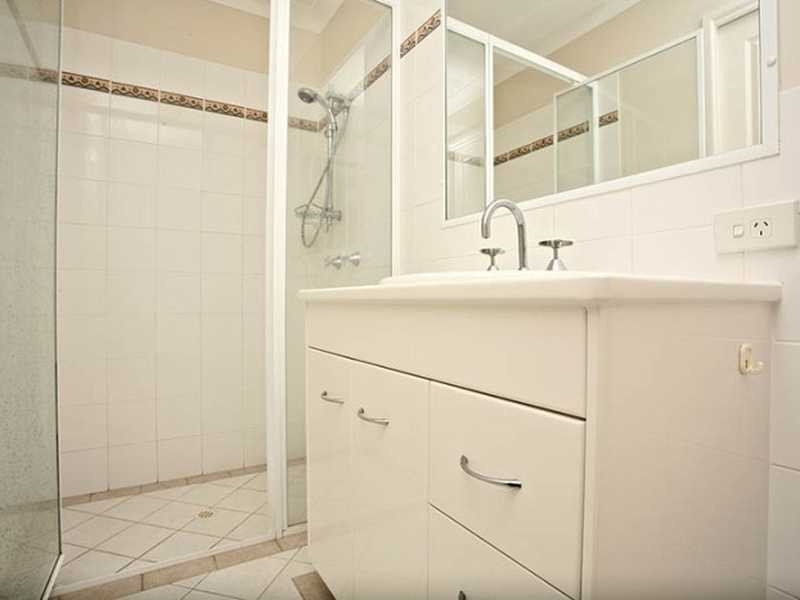 70/45 Swanton Drive, Mudgeeraba QLD 4213