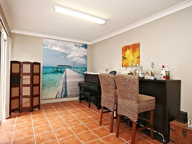 61 B Harrier Dr, Burleigh Waters QLD 4220