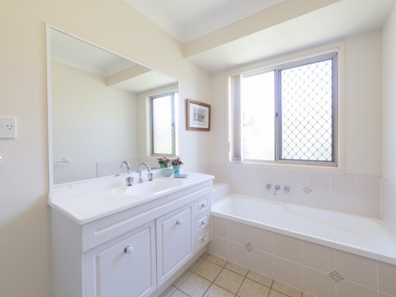 23 Burke Cresent, Mudgeeraba QLD 4213