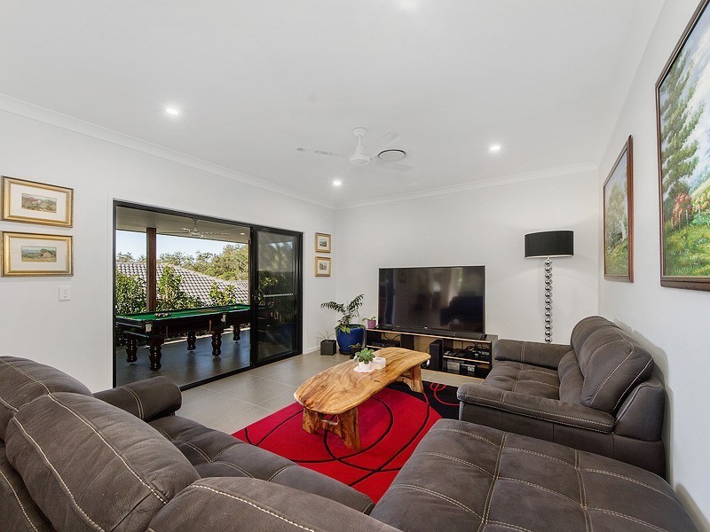 16 Panorama Drive, Reedy Creek QLD 4227