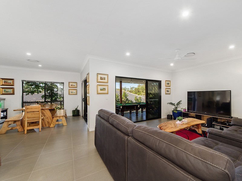 16 Panorama Drive, Reedy Creek QLD 4227