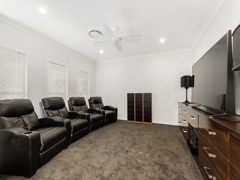 16 Panorama Drive, Reedy Creek QLD 4227