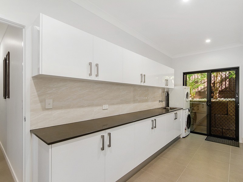 16 Panorama Drive, Reedy Creek QLD 4227