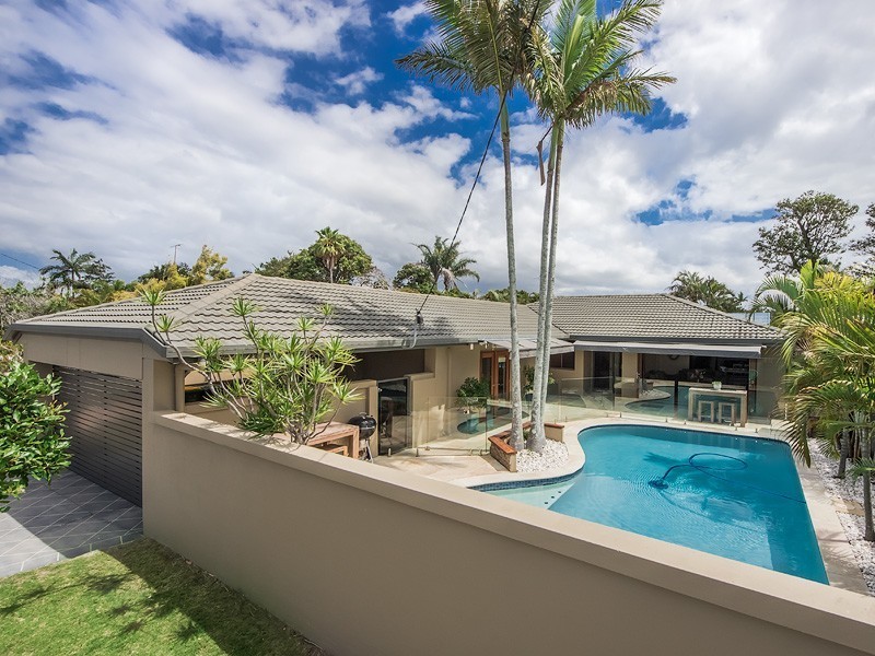 11 Mallawa Drive, Palm Beach QLD 4221