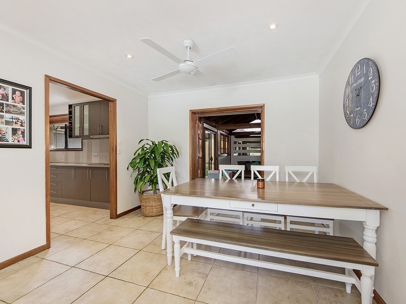 11 Mallawa Drive, Palm Beach QLD 4221