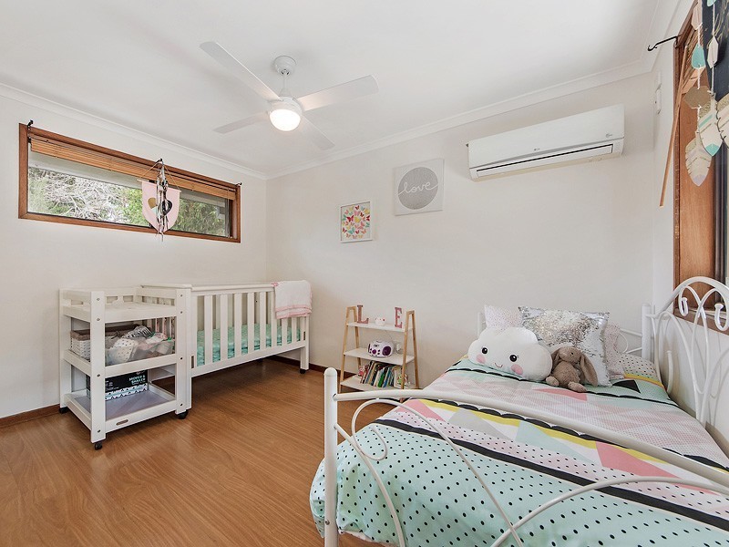 11 Mallawa Drive, Palm Beach QLD 4221