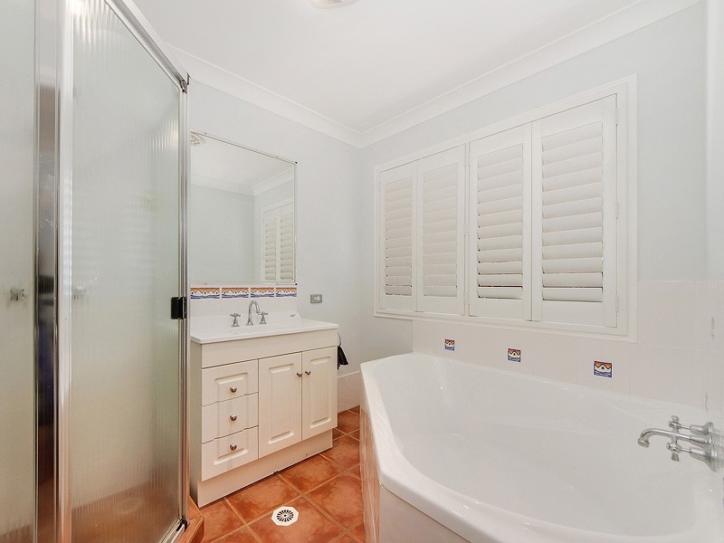 1 Coffeebush Court, Reedy Creek QLD 4227