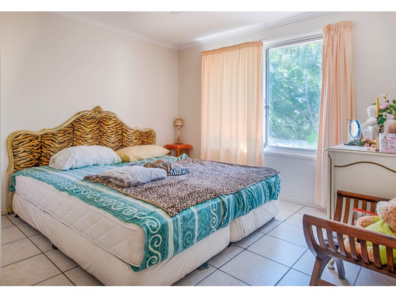 42 Bonogin Road, Mudgeeraba QLD 4213