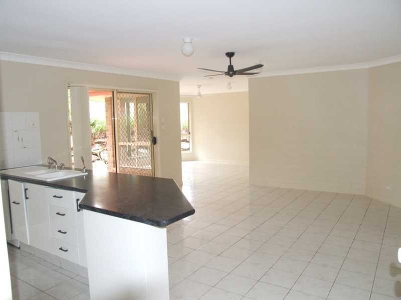 6 Burke Crescent, Mudgeeraba QLD 4213