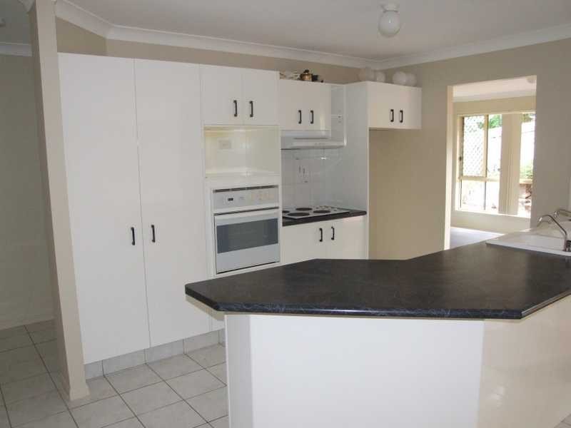 6 Burke Crescent, Mudgeeraba QLD 4213