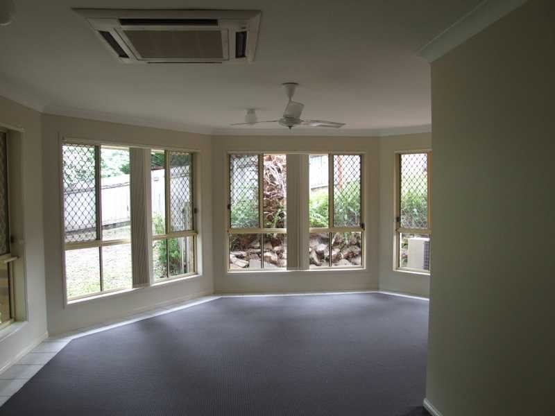 6 Burke Crescent, Mudgeeraba QLD 4213