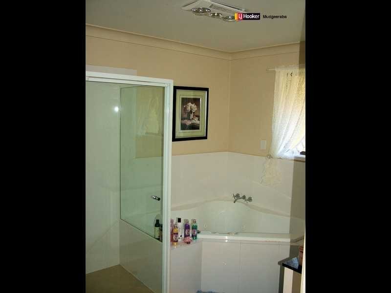 11 Natan Road, Mudgeeraba QLD 4213