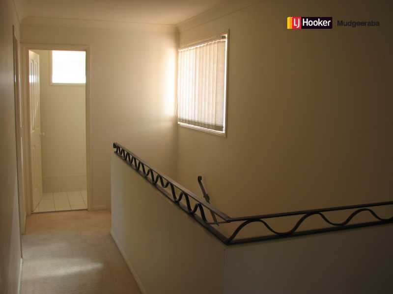 11 Hertford Crescent, Mudgeeraba QLD 4213