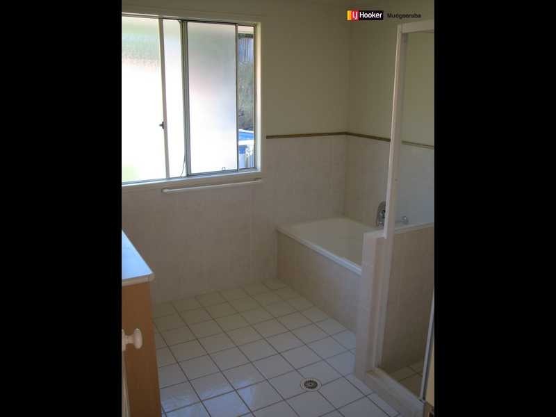 11 Hertford Crescent, Mudgeeraba QLD 4213