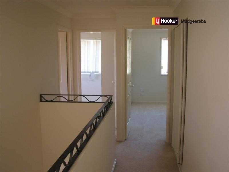 11 Hertford Crescent, Mudgeeraba QLD 4213