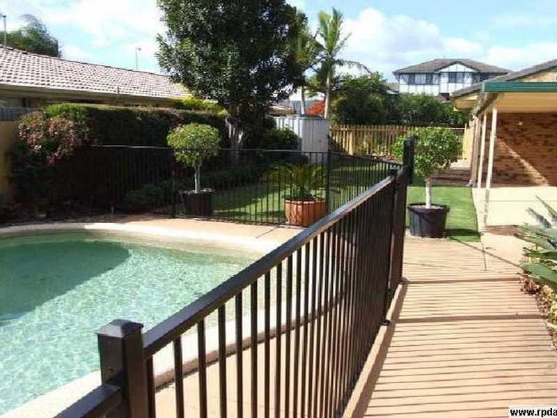 34 Merridown Drive, Merrimac QLD 4226