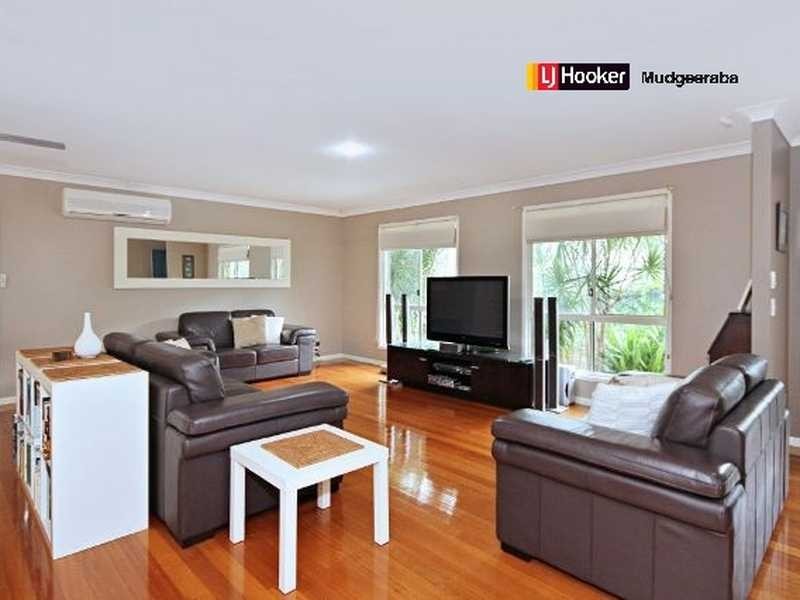 25 Lomatia Court, Bonogin QLD 4213