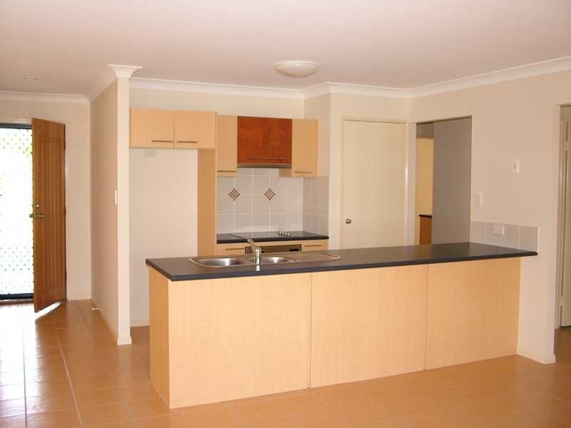 15 Beerwah Street, Pacific Pines QLD 4211