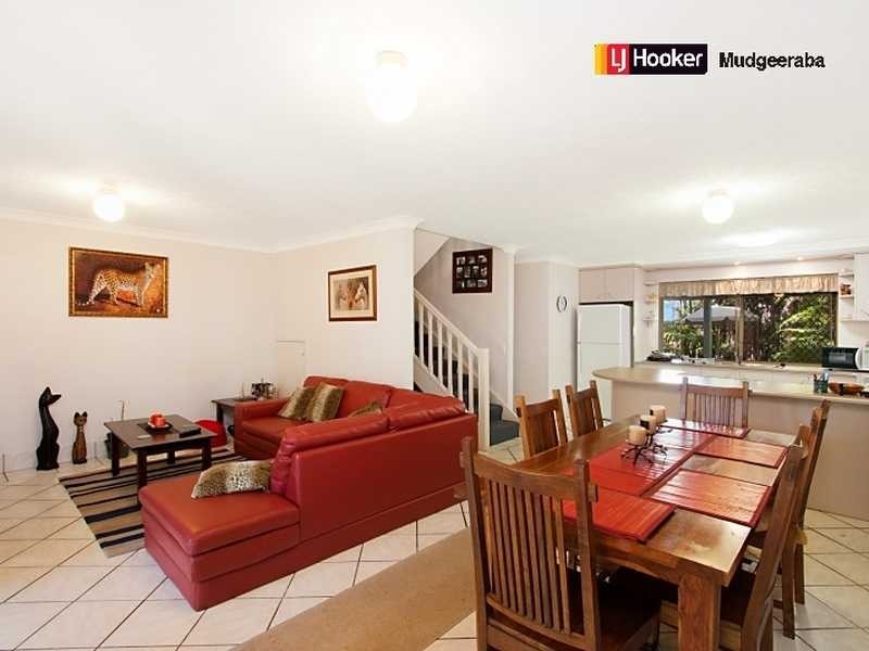 27/469 Pine Ridge Road, Runaway Bay QLD 4216