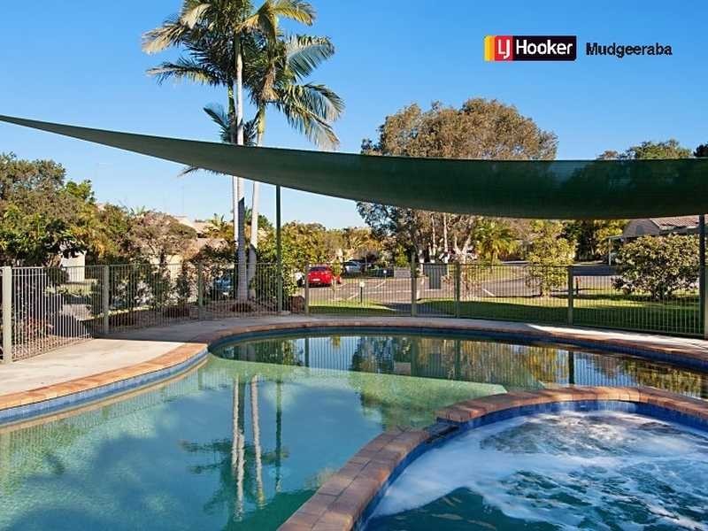 27/469 Pine Ridge Road, Runaway Bay QLD 4216
