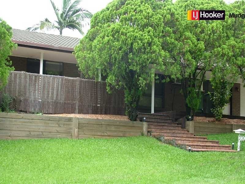 2 Sherwood Close, Mudgeeraba QLD 4213