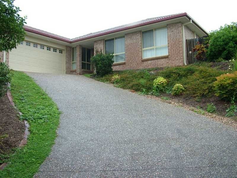 14 Buffalo Cres, Pacific Pines QLD 4211