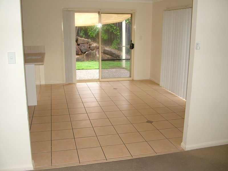 14 Buffalo Cres, Pacific Pines QLD 4211