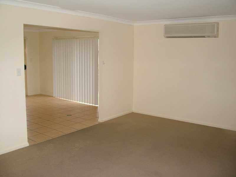 14 Buffalo Cres, Pacific Pines QLD 4211