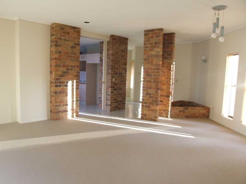 34 Tallai Road, Tallai QLD 4213