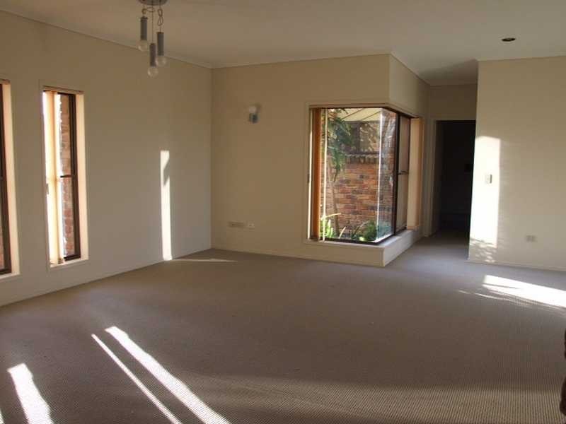 34 Tallai Road, Tallai QLD 4213