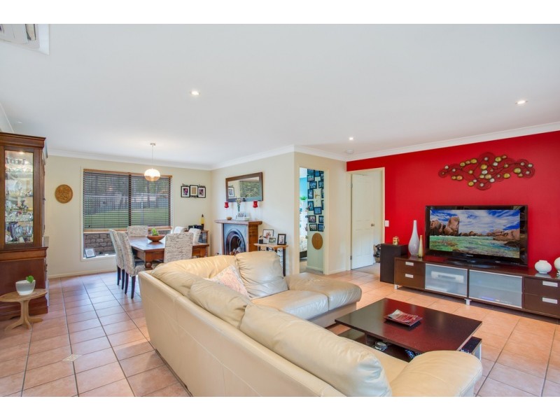 6 Frank Burg Court, Worongary QLD 4213