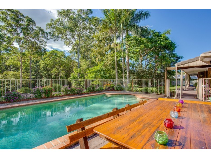 6 Frank Burg Court, Worongary QLD 4213