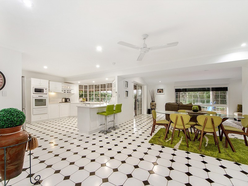 66 Valley Drive, Tallebudgera QLD 4228