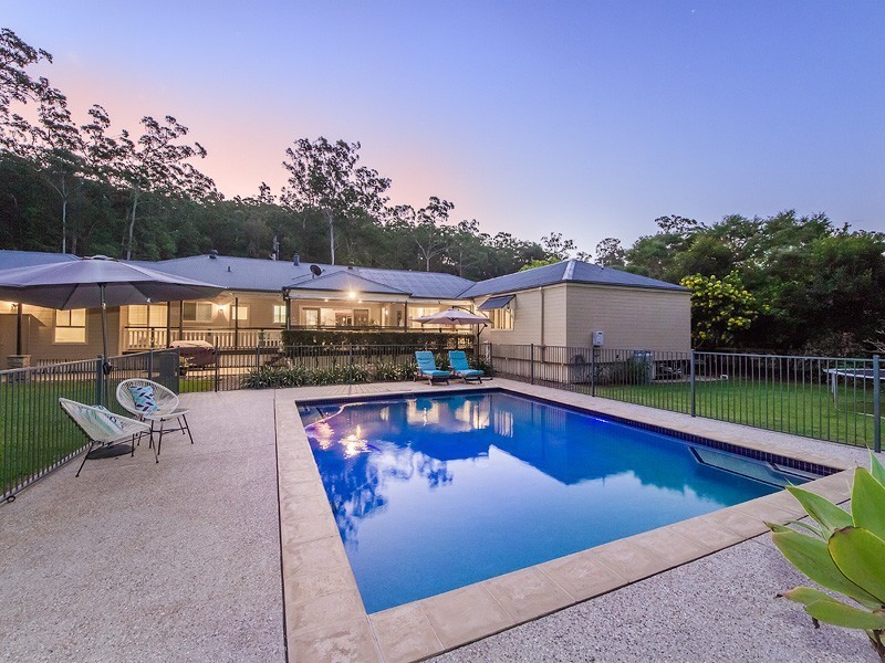 27 Kooringal Court, Tallebudgera QLD 4228