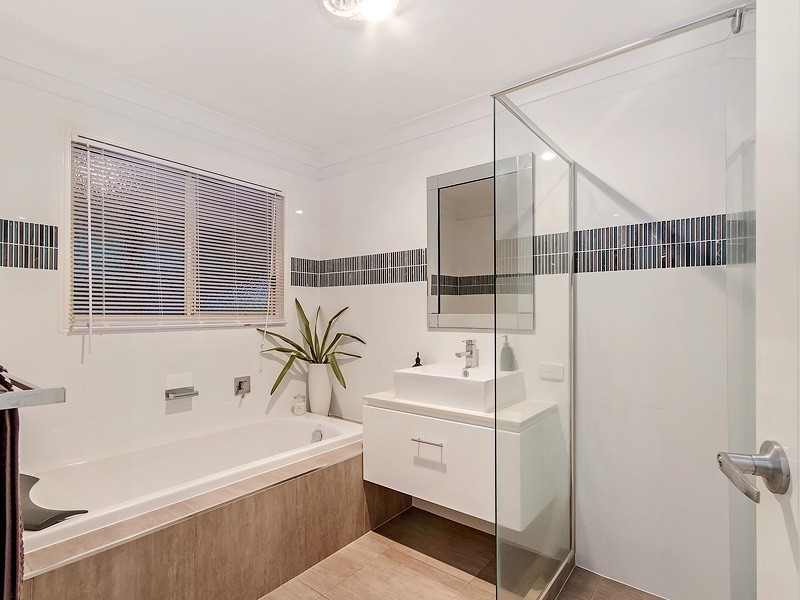 27 Kooringal Court, Tallebudgera QLD 4228