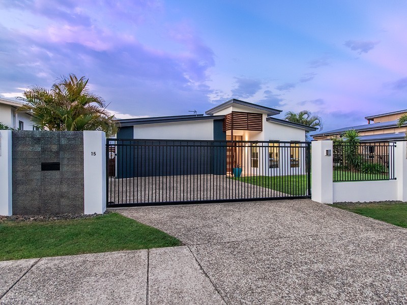 15 Barton Street, Reedy Creek QLD 4227