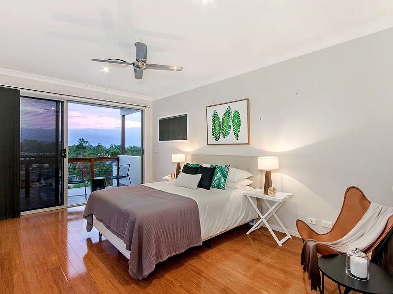 15 Barton Street, Reedy Creek QLD 4227